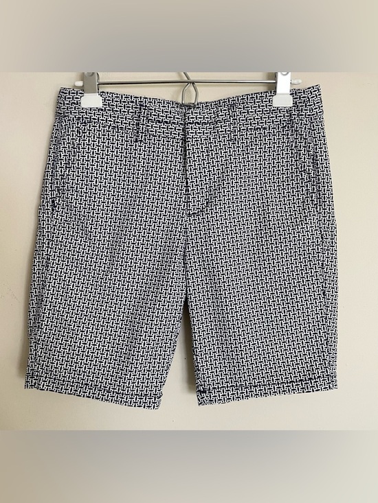 GAP Pants - Gap New City Navy Blue and White Bermuda Shorts